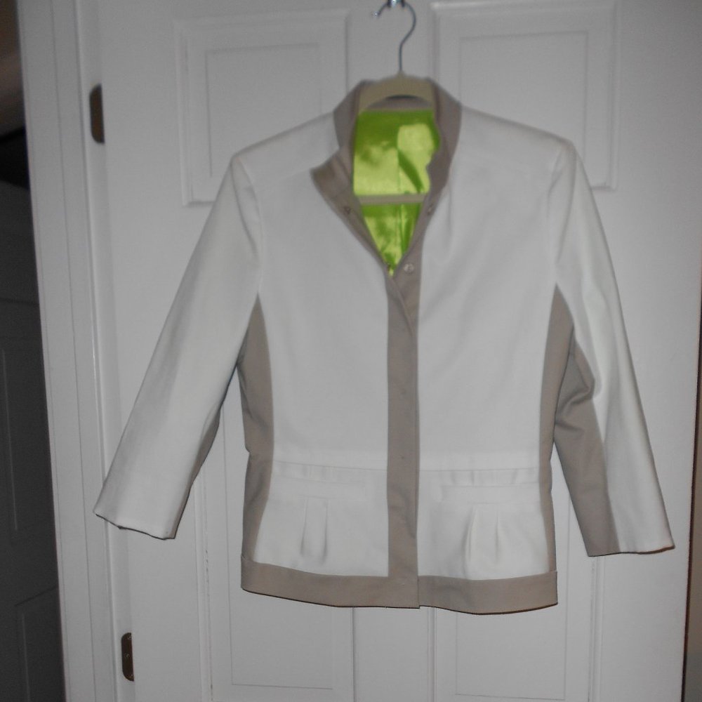 Taharijacket